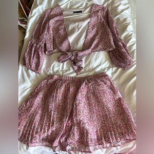 Shein size medium pink 2 piece shirt & shorts floral set